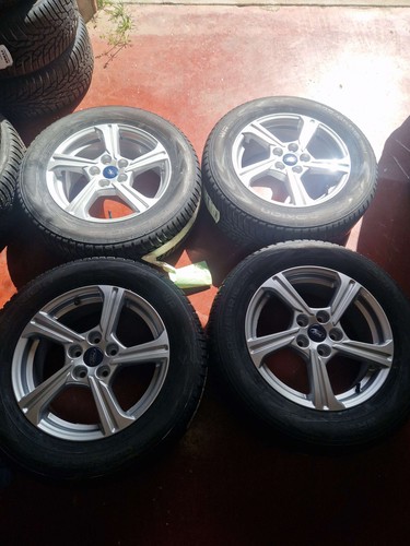 Cerchi lega gomme nuovi - in,